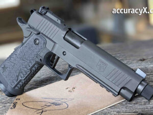 stealthFIGHTER with Carbon Grips and Iron Sights